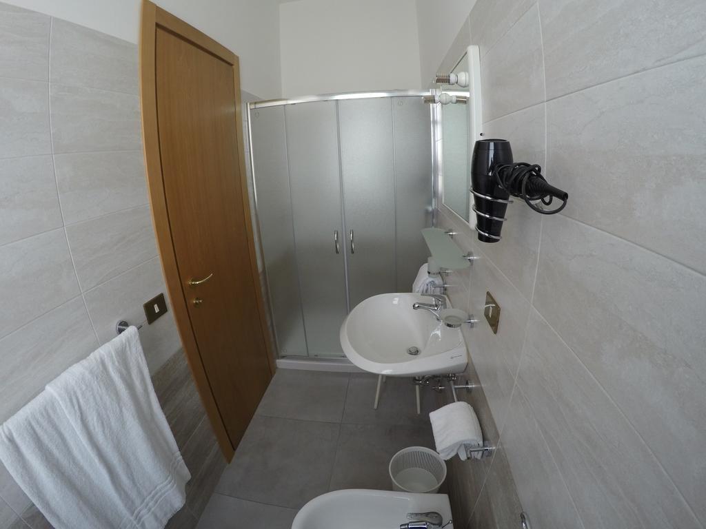 Tabiano Terme Albergo Esperia מראה חיצוני תמונה