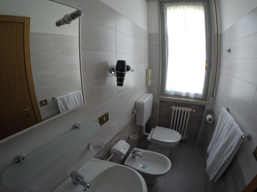 Tabiano Terme Albergo Esperia מראה חיצוני תמונה